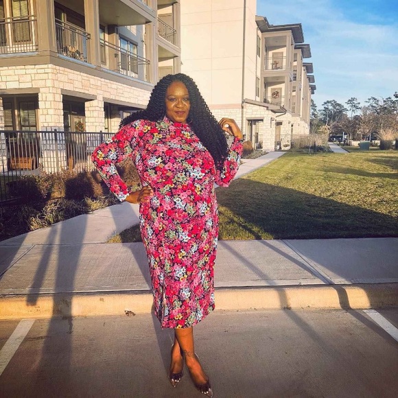 4X 🔖 FUTURE COLLECTIVE Floral Long Sleeve Mock Neck Ruched Dress Kahlana… - Picture 12 of 12